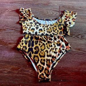 Cheetah Print Bathing-suit